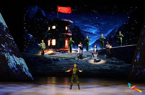 用艺术之光，塑时代之魂——音乐剧《拉齐尼·巴依卡》首演圆满成功
