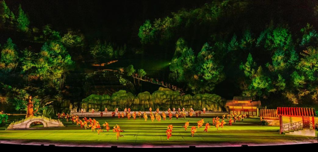 实景旅游演艺《秘境龙潭》