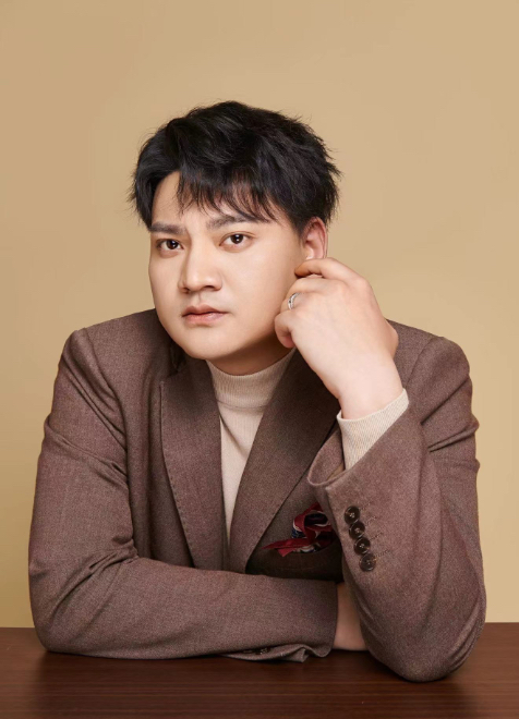 杨磊