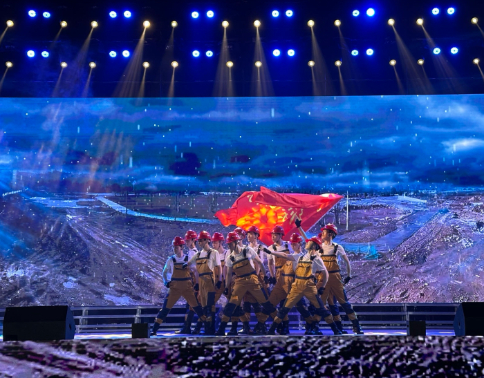 “中国梦•劳动美”致敬劳动者主题演出圆满成功